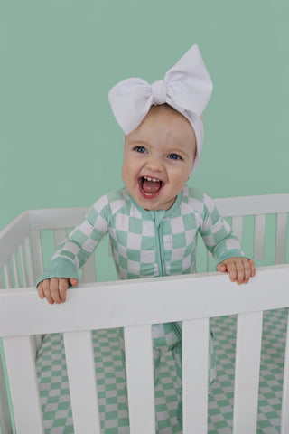 MINT CHECKERS DREAM CRIB SHEET