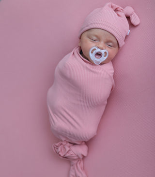 MAUVE RIB DREAM SWADDLE & BEANIE