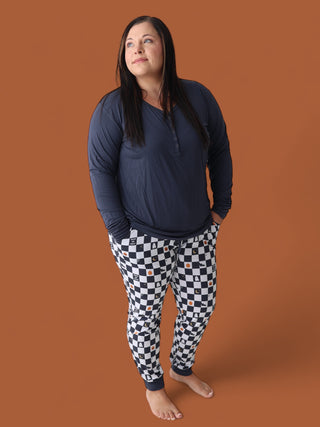 BOO CREW CHECKERS WOMEN'S JOGGER DREAM SET