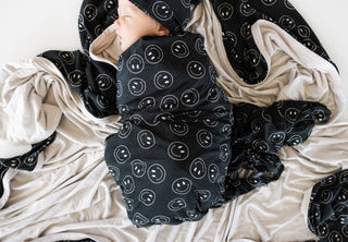 MIDNIGHT SMILES DREAM SWADDLE & BEANIE