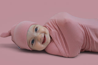 MAUVE RIB DREAM SWADDLE & BEANIE