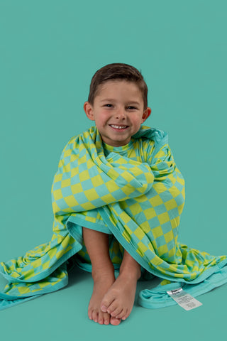 BE BOLD CHECKERS DREAM BLANKET