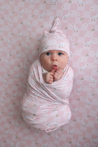 EXCLUSIVE DUCKS AND DAISIES DREAM SWADDLE & BEANIE