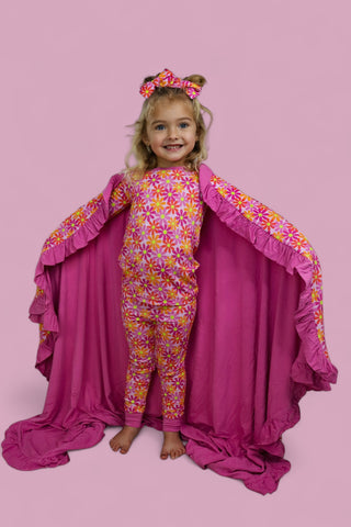 PETAL POWER DREAM RUFFLE BLANKET