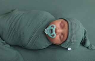 SAGE RIB DREAM SWADDLE & BEANIE