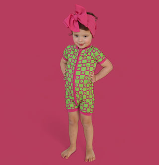 WILD DAISY CHECKERS DREAM SHORTIE