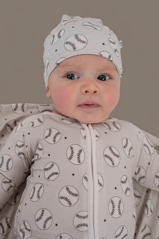 EXCLUSIVE SWING FOR THE STARS DREAM SWADDLE & BEANIE