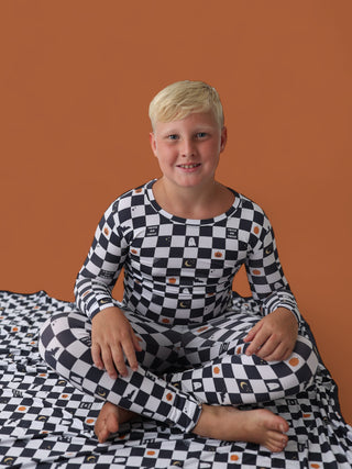 BOO CREW CHECKERS DREAM SET