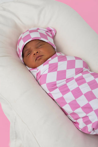 BUBBLEGUM CHECKERS DREAM SWADDLE & BEANIE