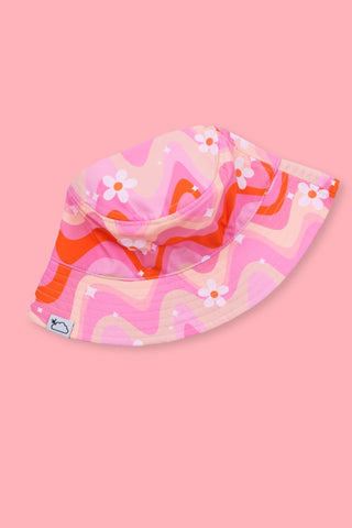 GROOVY FLORAL DREAM BUCKET HAT